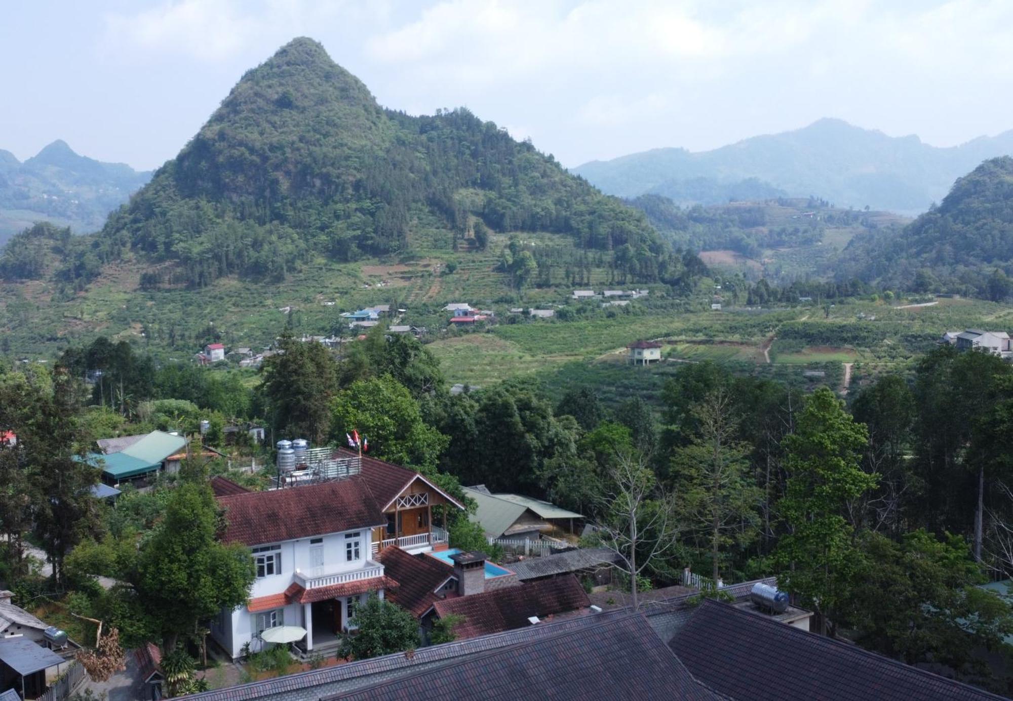 Huy Trung Homestay Бак-Ха Екстер'єр фото