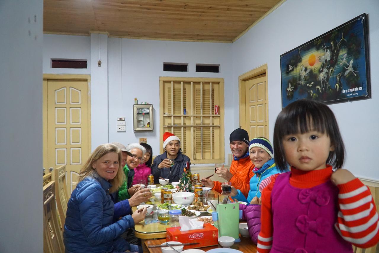 Huy Trung Homestay Бак-Ха Екстер'єр фото
