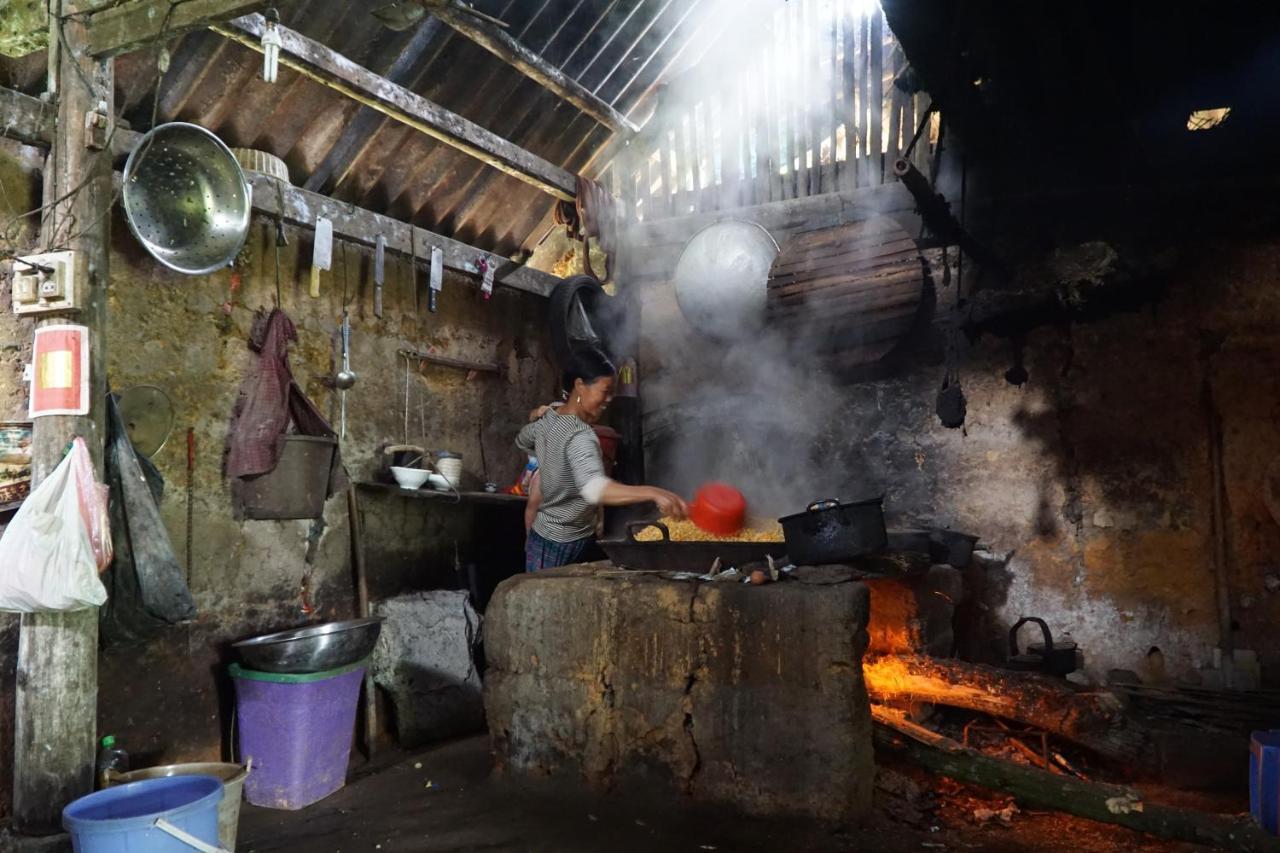 Huy Trung Homestay Бак-Ха Екстер'єр фото